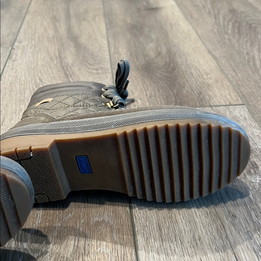 Women’s Gray/Brown Boots - Picture 6 of 11